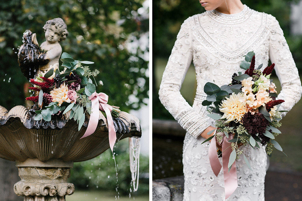 modernes Hochzeitsfoto von Braut und Detailfoto von Brautstrauß mit Herbst-Blumen auf Brunnen - Patrick Hellmann Schlosshotel Grunewald Berlin Hochzeitsfotograf © www.hochzeitslicht.de