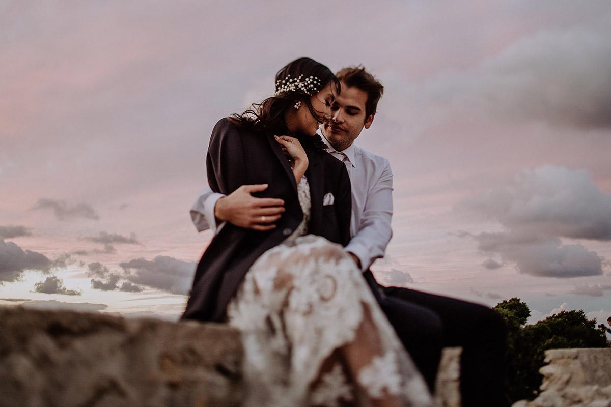 Elopement Fotoshoot bei Sonnenuntergang - Mallorca Hochzeitsfotograf