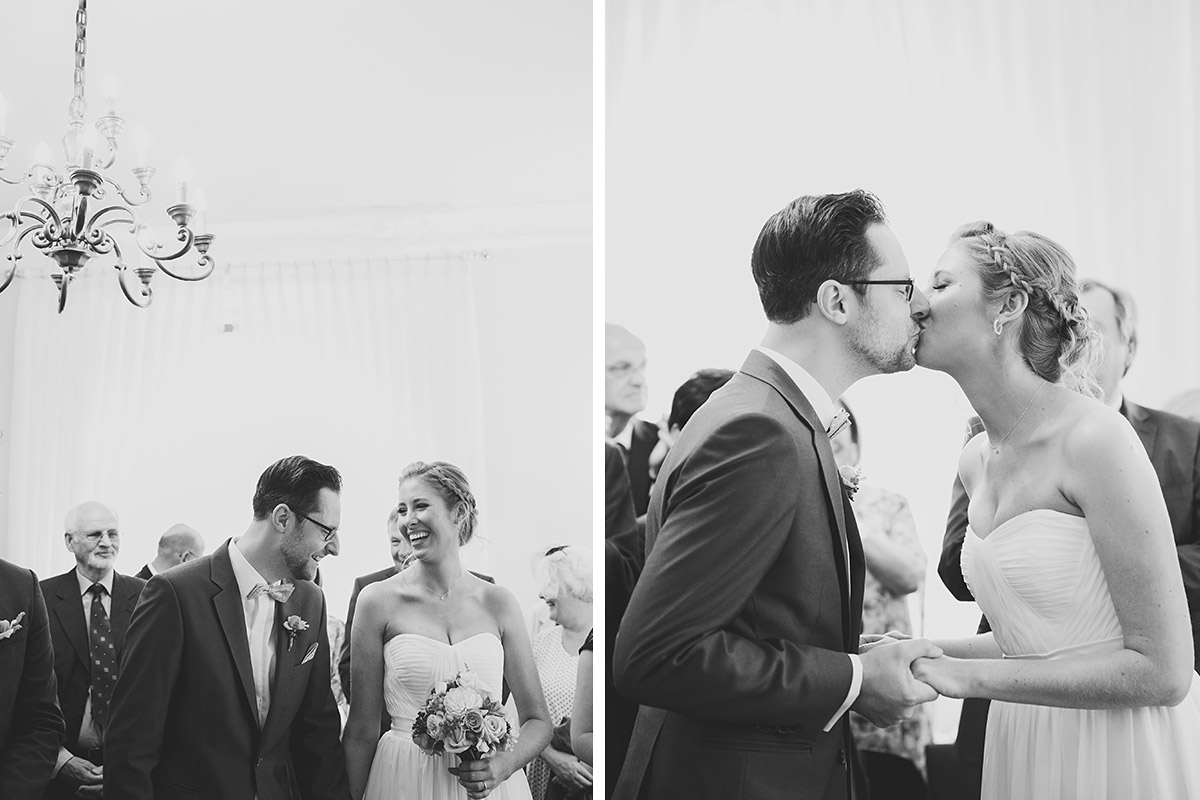 Hochzeitsfotos von standesamtlicher Trauung in Hochzeitsvilla Zehlendorf - Berlin Hochzeitsfotograf © www.hochzeitslicht.de