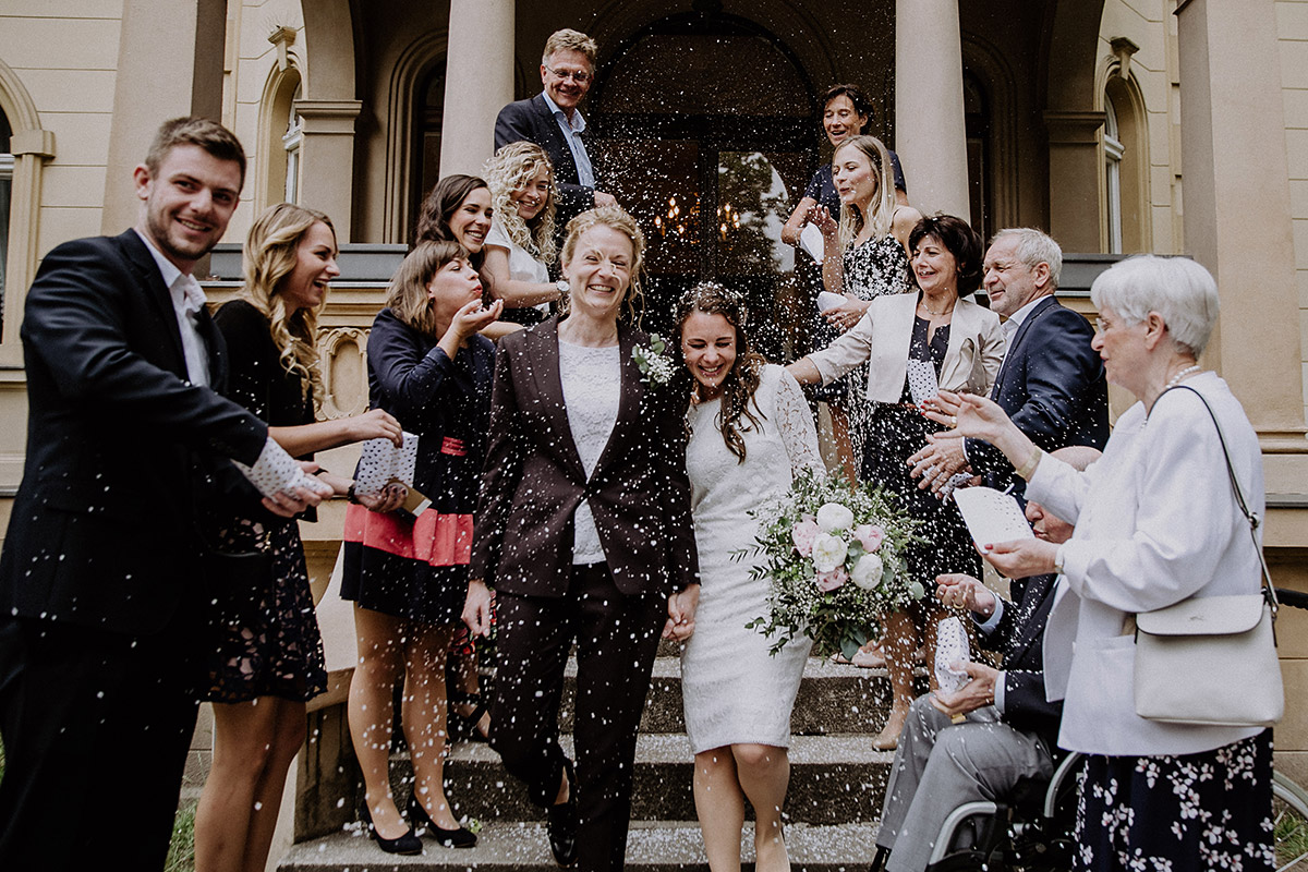 Auszug Bräute Hochzeitsvilla Zehlendorf - Paulsborn am Grunewaldsee Hochzeitsfotograf © www.hochzeitslicht.de