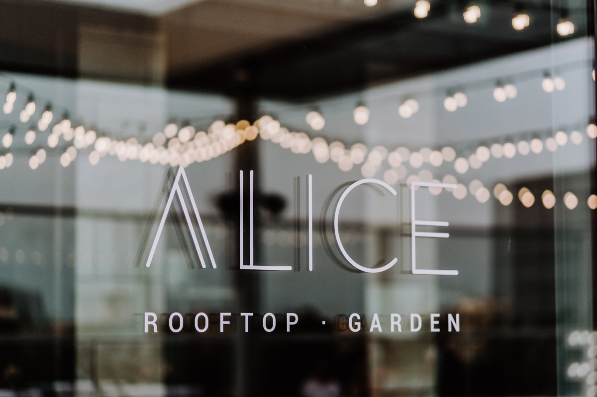 Alice Rooftop Hochzeit von hochzeitslicht Fotografin