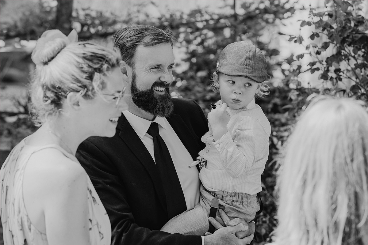 Hochzeitsfoto Hochzeit mit Kind - Villa Blumenfisch Berlin Hochzeitsfotograf © www.hochzeitslicht.de