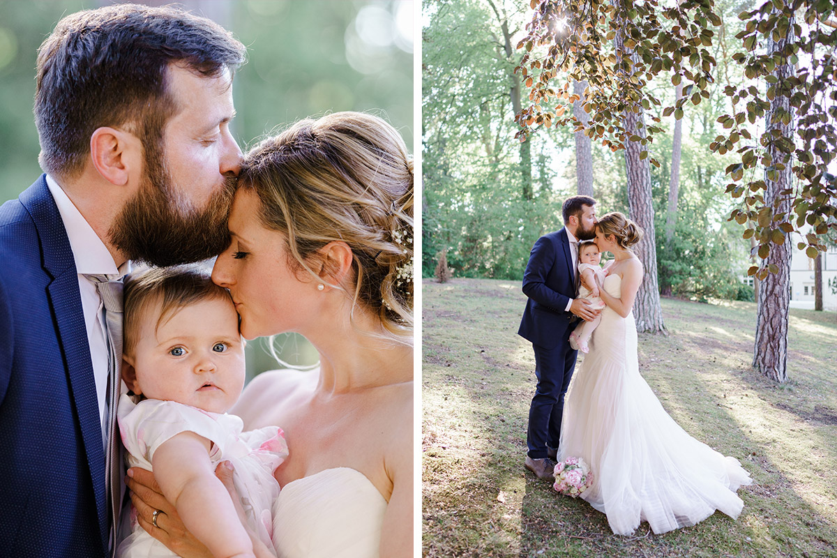 Idee Pose Hochzeitsfoto Brautpaar mit Kind - Villa Blumenfisch Berlin Hochzeitsfotograf © www.hochzeitslicht.de