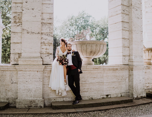 Standesamt Hochzeitsfotografin auf urbane Gartenhochzeit in Berlin Friedrichshain