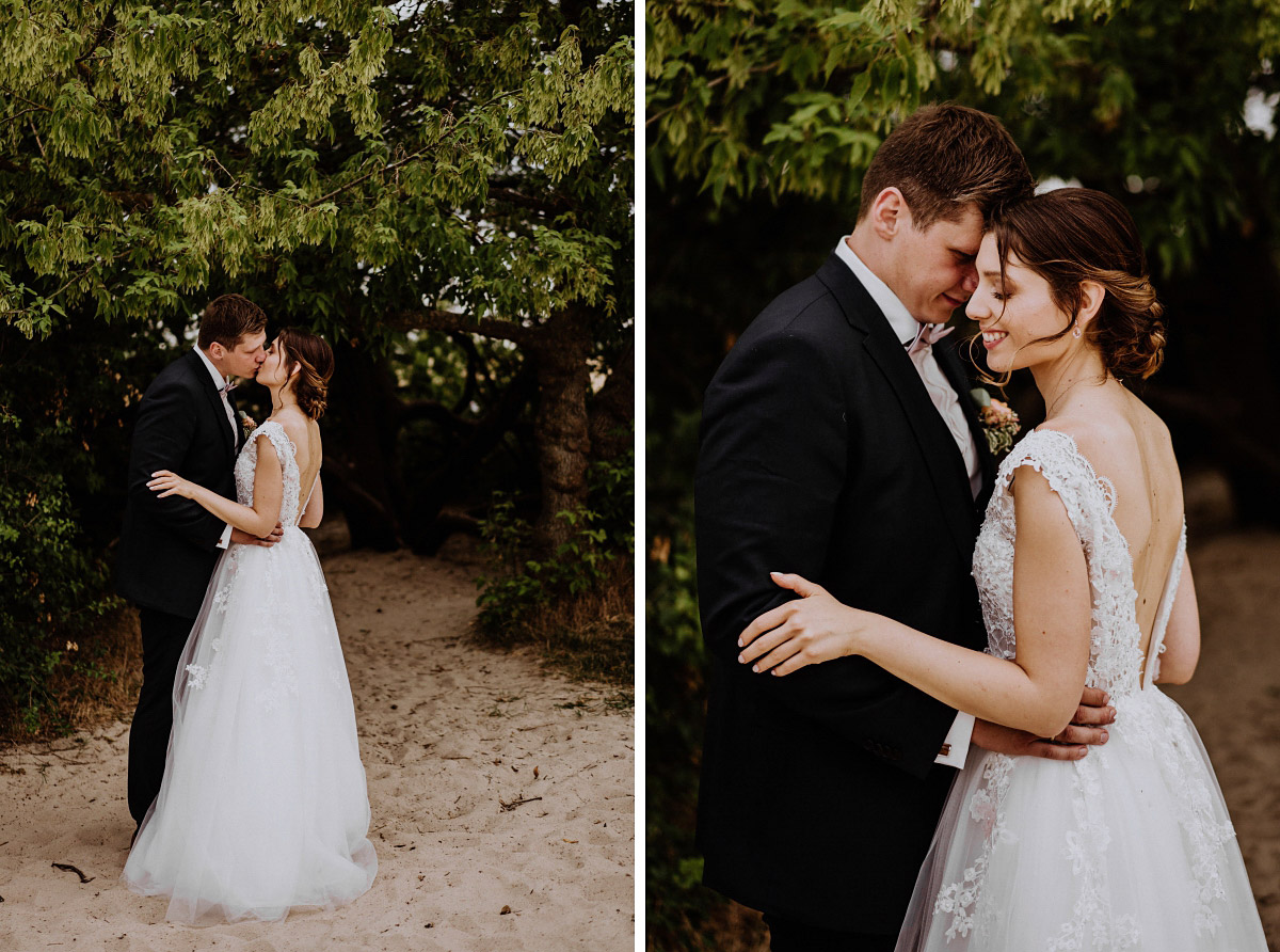 Fotoshooting Brautpaar im Grünen - Scheunenhochzeit in Brandenburg - freie Trauung Kulturscheune Thyrow von Hochzeitsfotograf Berlin © www.hochzeitslicht.de #hochzeitslicht Fotoshooting Brautpaar im Grünen - Scheunenhochzeit in Brandenburg - freie Trauung Kulturscheune Thyrow von Hochzeitsfotograf Berlin © www.hochzeitslicht.de #hochzeitslicht