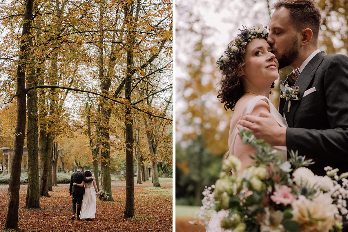 Herbsthochzeit Fotoshoot Park Berlin - Standesamt Corona Hochzeit in Brandenburg mit Hochzeitsfilm von Hochzeitsvideograf Berlin in Bekemühle in Dannenwalde © www.hochzeitslicht.de #hochzeitslicht