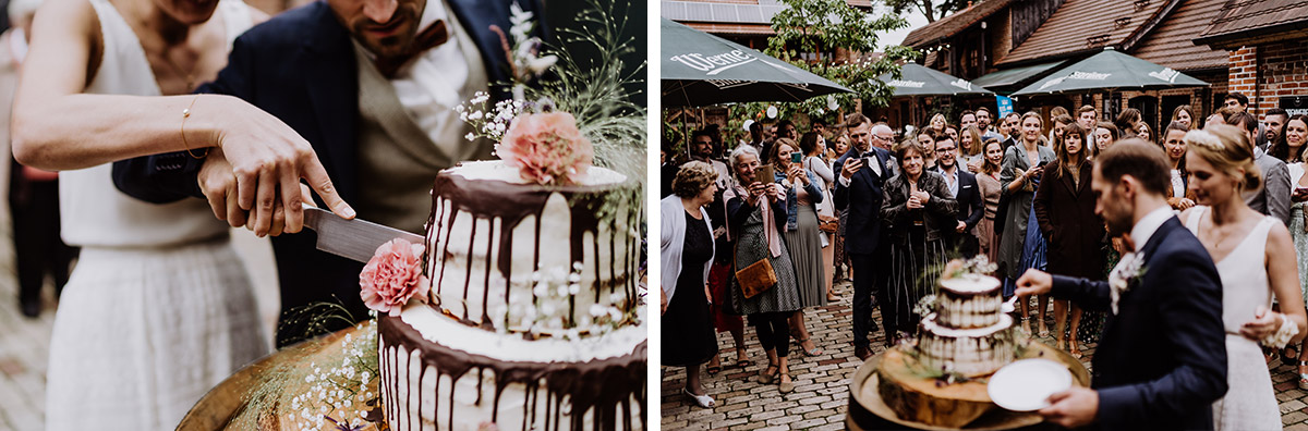 Hochzeitsfoto Anschneiden Hochzeitstorte Corona-Hochzeit draußen - Spreewald Hochzeitsfotograf aus Berlin im Standesamt Weidendom im Spreewaldresort Seinerzeit und Spreewood Distillers © www.hochzeitslicht.de #hochzeitslicht