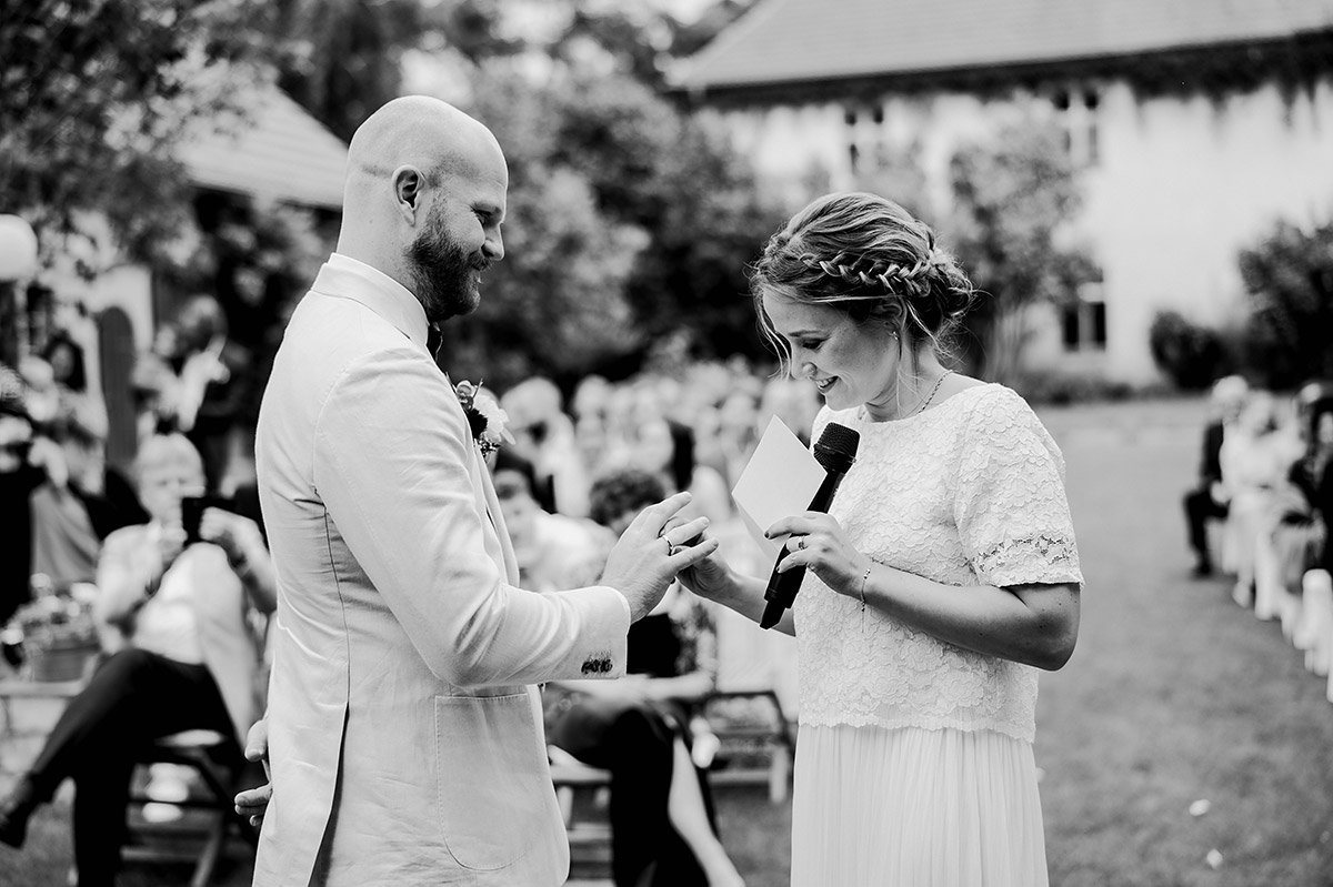 Ringe anstecken Gut Wendgräben Hochzeit