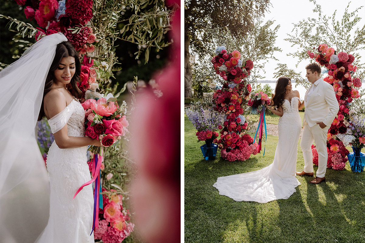 Brautpaarfotos vor Traubogen aus Rosen und Hortensien - Hochzeitsfotografin aus Berlin auf eleganter Gartenhochzeit in Hochzeitslocation Potsdam am Wasser im Gut Schloss Golm während Corona Pandemie © www.hochzeitslicht.de #hochzeitslicht