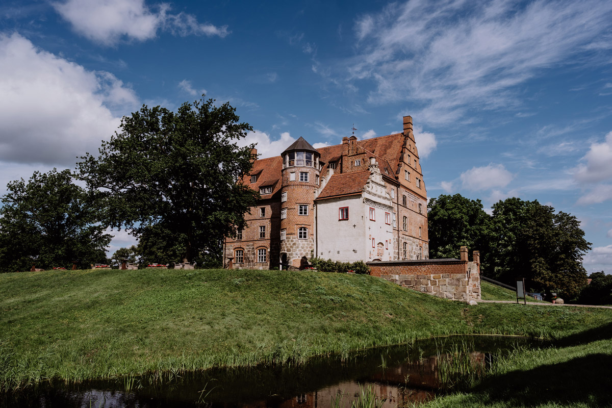 Schloss und Gut Ulrichshusen