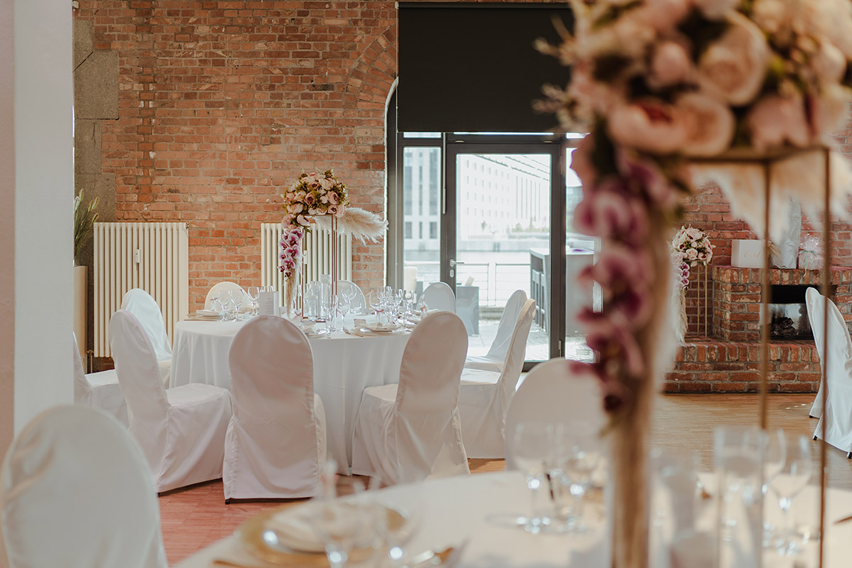 Tischdekoration von Hochzeit im Spreespeicher Berlin