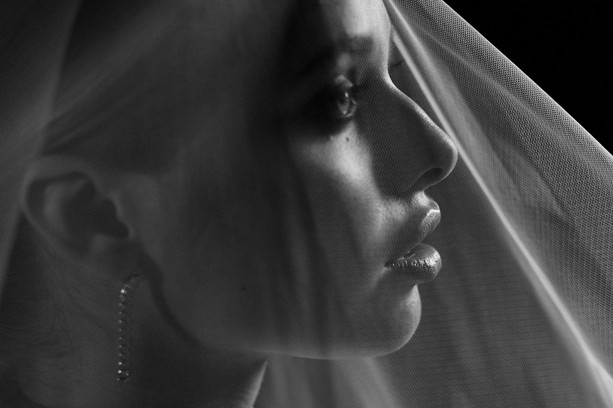 bridal editorial Berlin with a bride covered by a veil